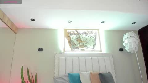   online show from 02-25-25, 12:03