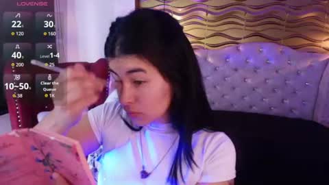 Nina Harpper online show from 07-04-26, 12:44