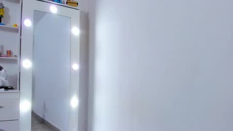 Snapshot of _noahjones chatting on 01-18-25, 05:41 _noahjones online show from 01-18-25, 05:41