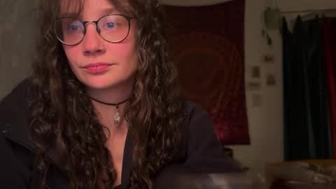 Snapshot of _nyxo chatting on 04-23-26, 09:06 Mila online show from 04-23-26, 09:06