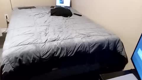 Snapshot of _olivia1_ chatting on 11-06-25, 10:05 Olivia online show from 11-06-25, 10:05