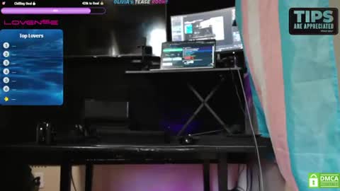 Snapshot of _olivia1_ chatting on 06-12-26, 07:24 Olivia online show from 06-12-26, 07:24