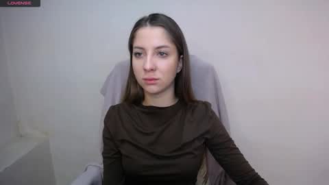 Olivia online show from 11-21-25, 10:14