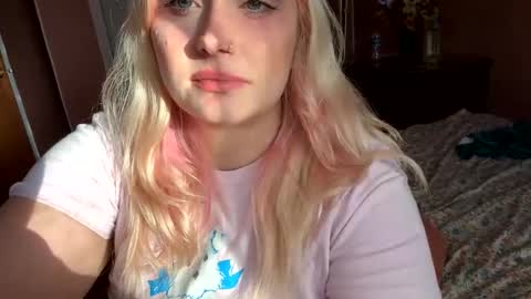 _peaceoutgirlscout_ online show from 10-07-25, 10:29