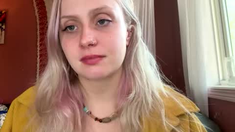 _peaceoutgirlscout_ online show from 10-26-25, 05:30