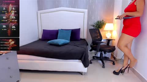  peach1  online show from 01-28-25, 08:58