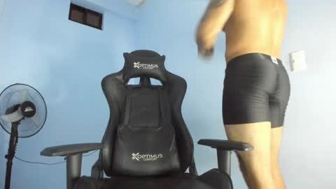 Snapshot of _poseidon1_ chatting on 01-23-25, 03:37 Poseidon online show from 01-23-25, 03:37