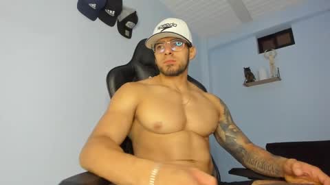 Snapshot of _poseidon1_ chatting on 03-07-25, 03:29 Poseidon online show from 03-07-25, 03:29