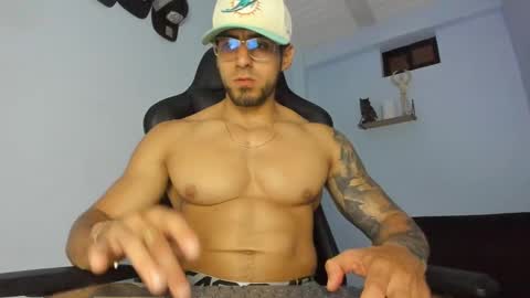 Snapshot of _poseidon1_ chatting on 03-07-25, 10:54 Poseidon online show from 03-07-25, 10:54