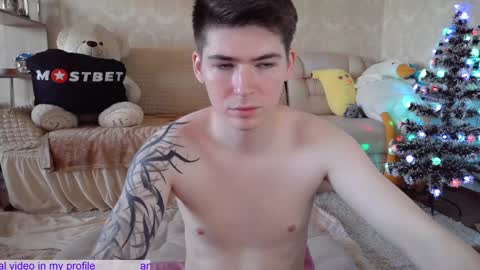 _pretty_fox_ online show from 12-06-24, 06:48