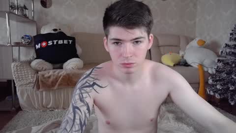 _pretty_fox_ online show from 12-13-24, 07:47