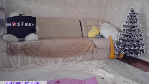 _pretty_fox_ online show from 12-20-24, 11:00