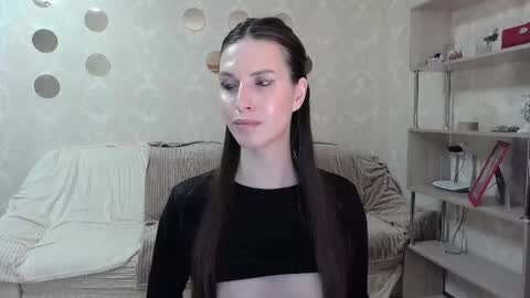 _pretty_fox_ online show from 10-21-25, 04:51