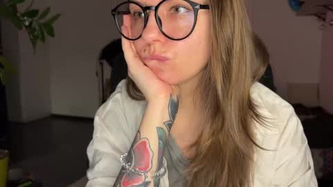  HADLY today day-off see u online 0112  online show from 02-23-25, 06:12