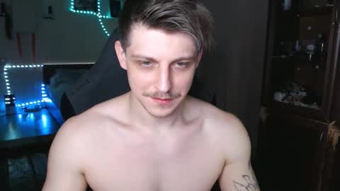 Snapshot of _purrari chatting on 03-11-25, 05:38 Vampire online show from 03-11-25, 05:38