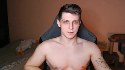 Snapshot of _purrari chatting on 02-04-26, 12:05 Vampire online show from 02-04-26, 12:05