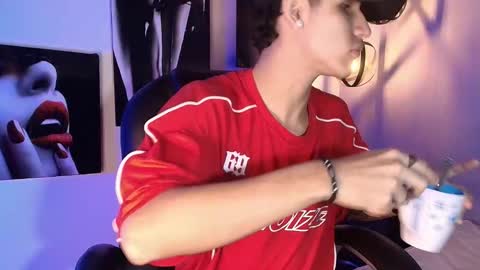 Snapshot of _realwav chatting on 11-02-25, 05:54 wav online show from 11-02-25, 05:54