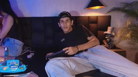 Snapshot of _realwav chatting on 11-27-25, 08:38 wav online show from 11-27-25, 08:38