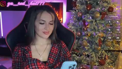 Snapshot of _red_hat_7 chatting on 12-21-25, 04:03 -RED HAT- online show from 12-21-25, 04:03