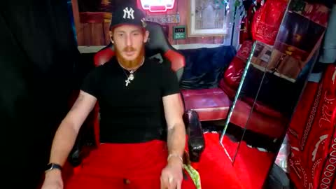 Snapshot of _redxxx chatting on 06-09-26, 06:03 REDxxx online show from 06-09-26, 06:03