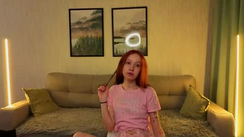 Snapshot of _reverse_gang_ chatting on 04-29-26, 07:42 LISSAPVT IS OPEN online show from 04-29-26, 07:42