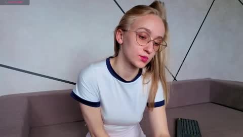 Snapshot of _ruby_kim chatting on 05-22-26, 06:42 Ruby online show from 05-22-26, 06:42