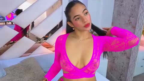 Sara online show from 09-18-25, 08:11