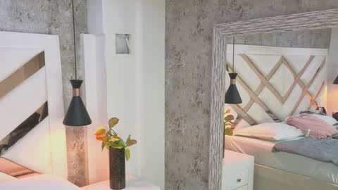 Sara online show from 10-18-25, 07:36