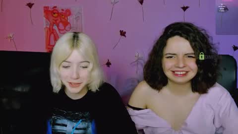 Snapshot of _sabrina_moore chatting on 05-18-26, 07:20 sabrina online show from 05-18-26, 07:20