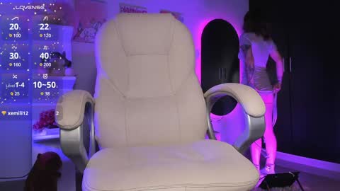 Snapshot of _sabrinamoon chatting on 02-07-25, 06:02 online show from 02-07-25, 06:02