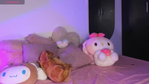 Snapshot of _sabrinamoon chatting on 11-27-25, 02:30 online show from 11-27-25, 02:30