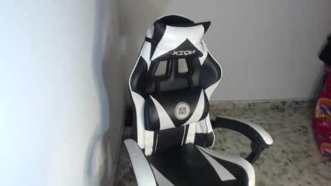 _samantha_fox19 online show from 04-25-26, 12:52