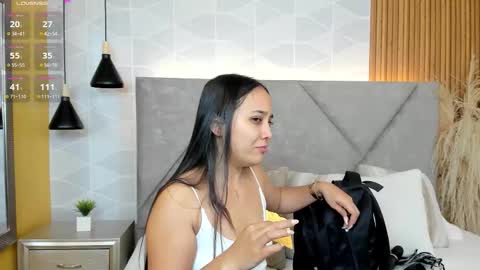 Antonella  online show from 11-24-25, 01:00