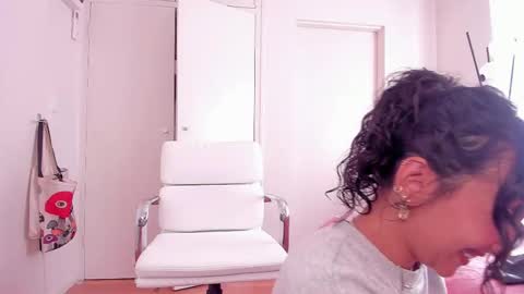 Snapshot of _sandy_s_ chatting on 02-14-25, 11:53 Sandyy online show from 02-14-25, 11:53