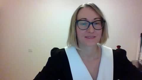 Snapshot of _sandyqueen__ chatting on 12-04-25, 07:00 _sandyqueen__ online show from 12-04-25, 07:00