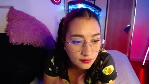  SantaLove  online show from 01-12-25, 06:38