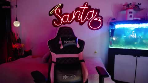  SantaLove  online show from 01-17-25, 10:23