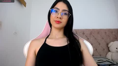 Snapshot of _sara_victoria_ chatting on 02-10-25, 02:41 SARA online show from 02-10-25, 02:41