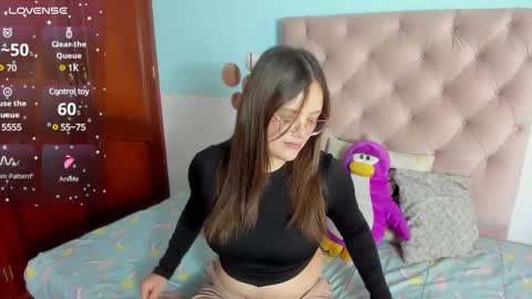 Snapshot of _sarahh_0hh chatting on 02-18-25, 01:44 Sarah online show from 02-18-25, 01:44