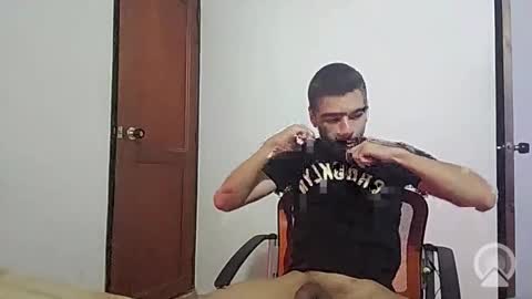 Snapshot of _sebas69 chatting on 12-19-25, 11:01 _sebas69 online show from 12-19-25, 11:01