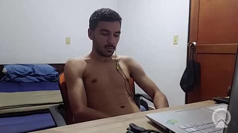 Snapshot of _sebas69 chatting on 01-15-26, 04:39 _sebas69 online show from 01-15-26, 04:39