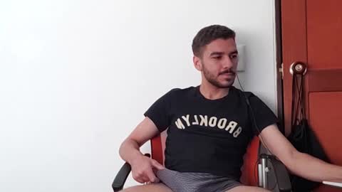 Snapshot of _sebas69 chatting on 02-12-26, 05:41 _sebas69 online show from 02-12-26, 05:41