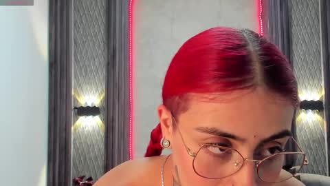 Selene online show from 02-14-25, 07:54