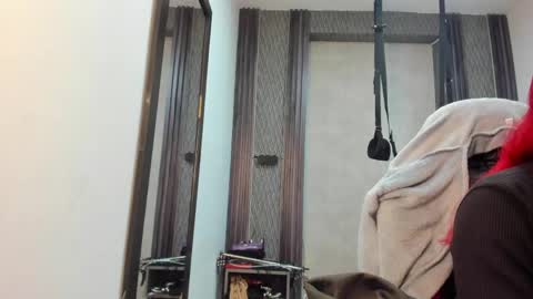 Snapshot of _selene_red chatting on 05-15-26, 01:12 Selene online show from 05-15-26, 01:12