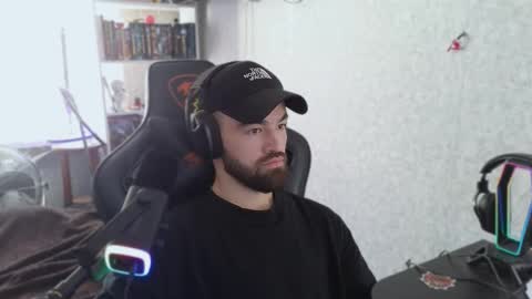 Ask me online show from 09-12-25, 05:29