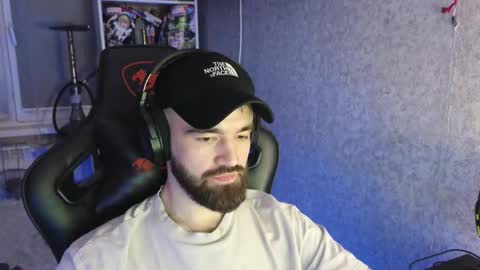 Ask me online show from 12-17-25, 09:32