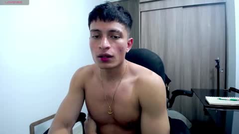 Juan Pablo-independent model online show from 01-26-25, 03:48