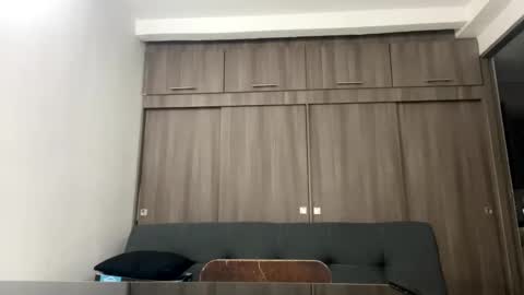 Juan Pablo-independent model online show from 09-28-25, 02:50