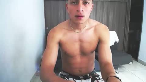 Juan Pablo-independent model online show from 03-31-26, 08:20