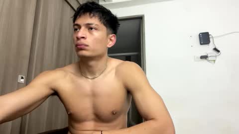 Juan Pablo-independent model online show from 04-26-26, 09:34